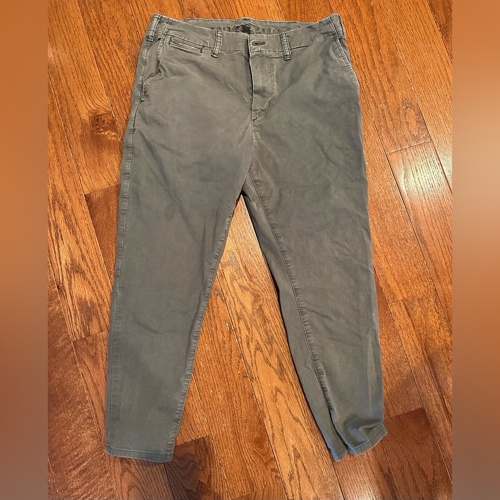 American Eagle Outfitters Flex Khaki Pants